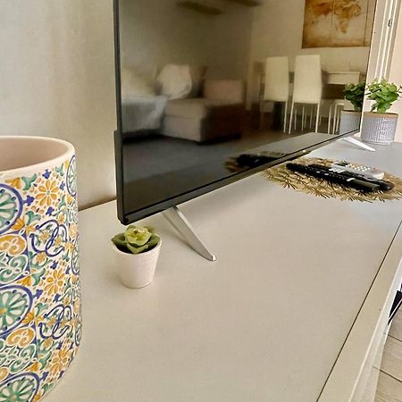 Domus Laterani By Jfm - Comfortable Apartment Big Terrace Colosseo Roma Esterno foto
