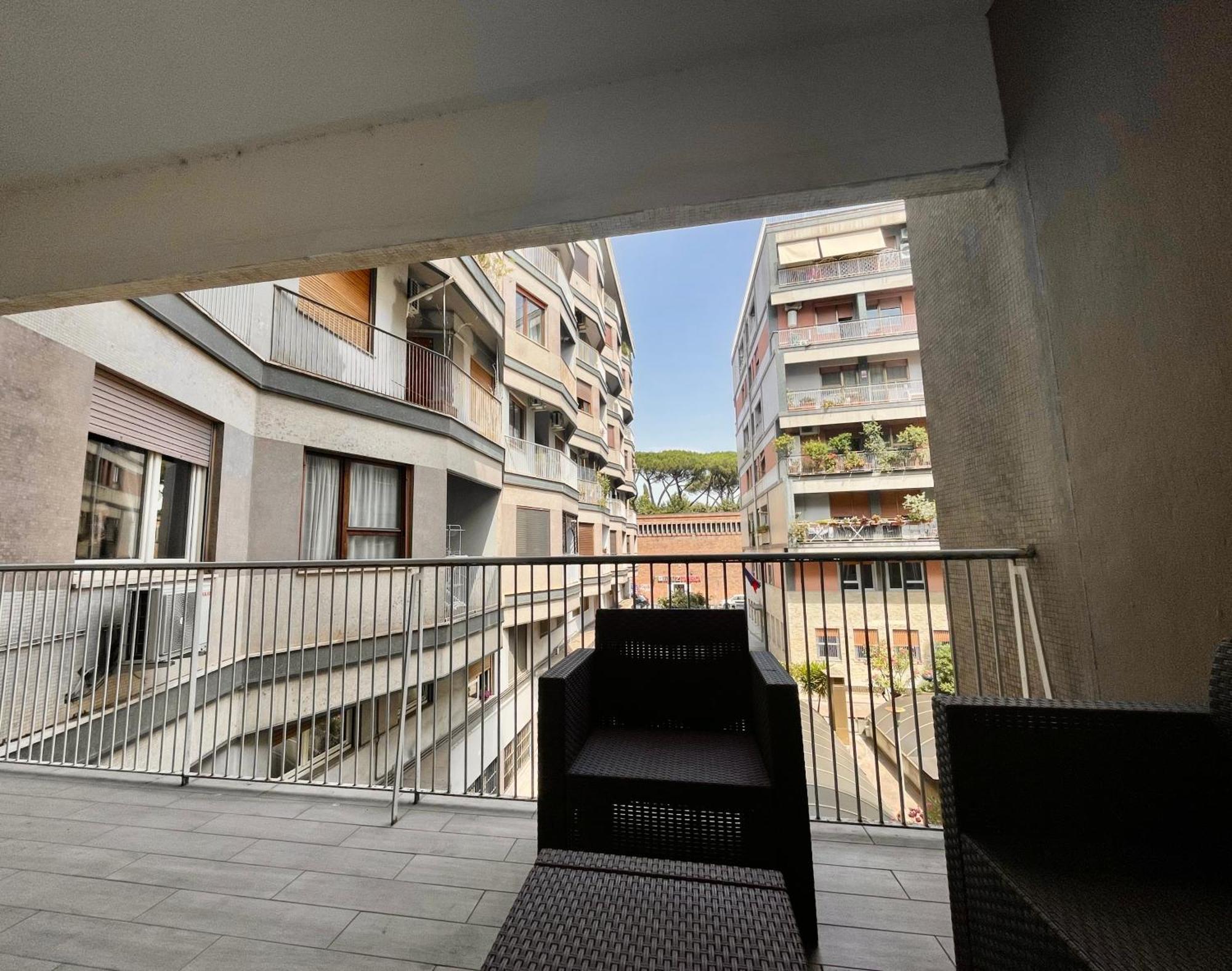 Domus Laterani By Jfm - Comfortable Apartment Big Terrace Colosseo Roma Esterno foto