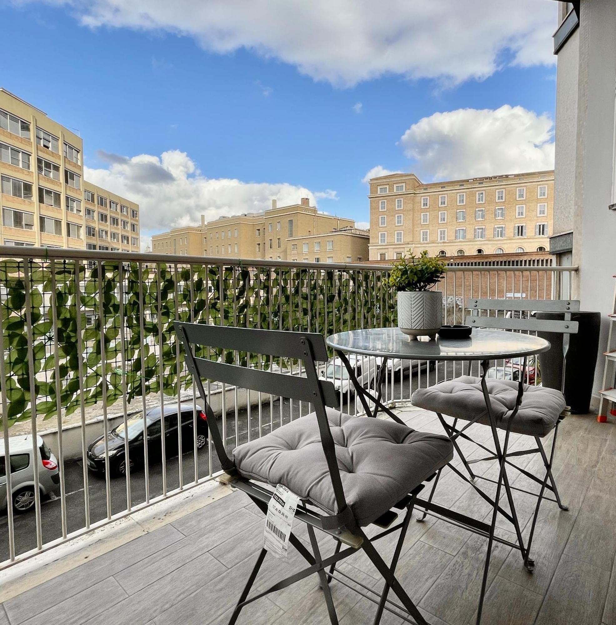 Domus Laterani By Jfm - Comfortable Apartment Big Terrace Colosseo Roma Esterno foto